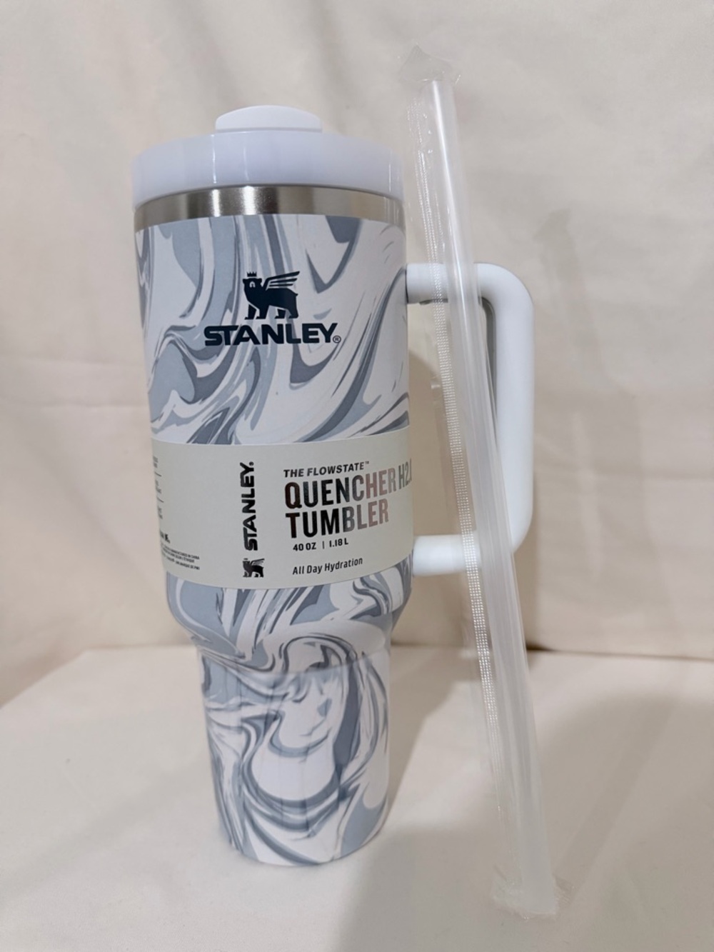 Stanley Quencher H2.0 FlowState Tumbler in the Polar Swirl colorway